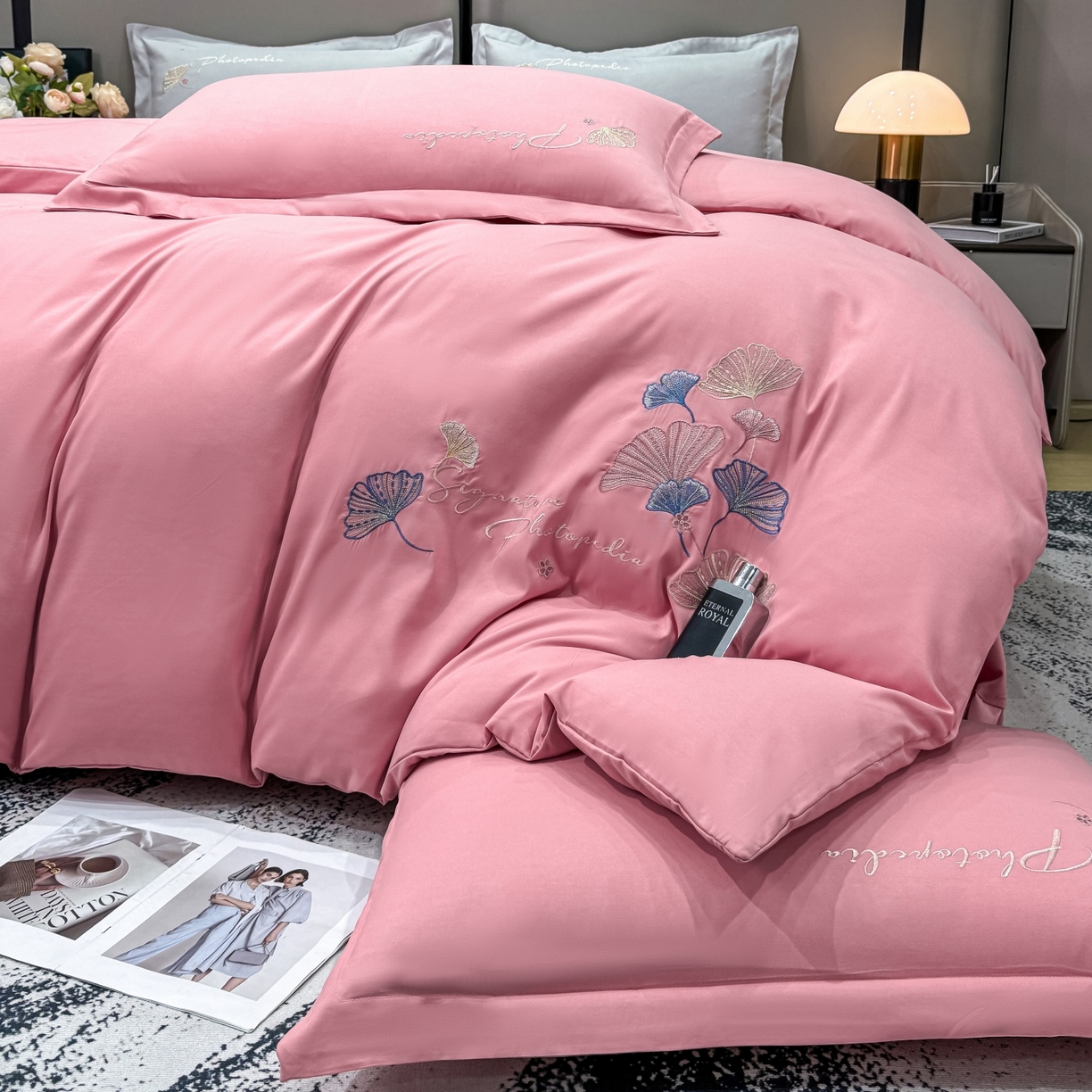 91家纺网 家纺一手货源 找家纺 悦织湾家纺 90克磨毛刺绣纯色四件套2025新款轻奢韩版公主风精致床上用品绣花亲肤水洗棉4件套 新银杏-粉色