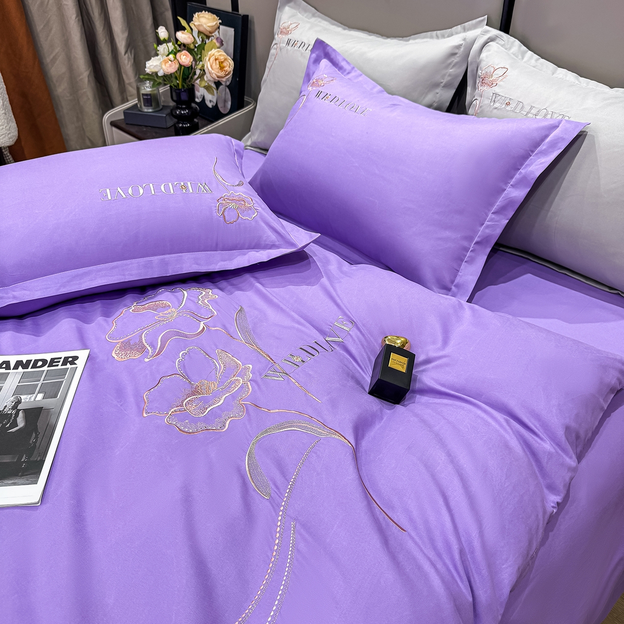 91家纺网 家纺一手货源 找家纺 悦织湾家纺 90克磨毛刺绣纯色四件套2025新款轻奢韩版公主风精致床上用品绣花亲肤水洗棉4件套 诗诺-紫色