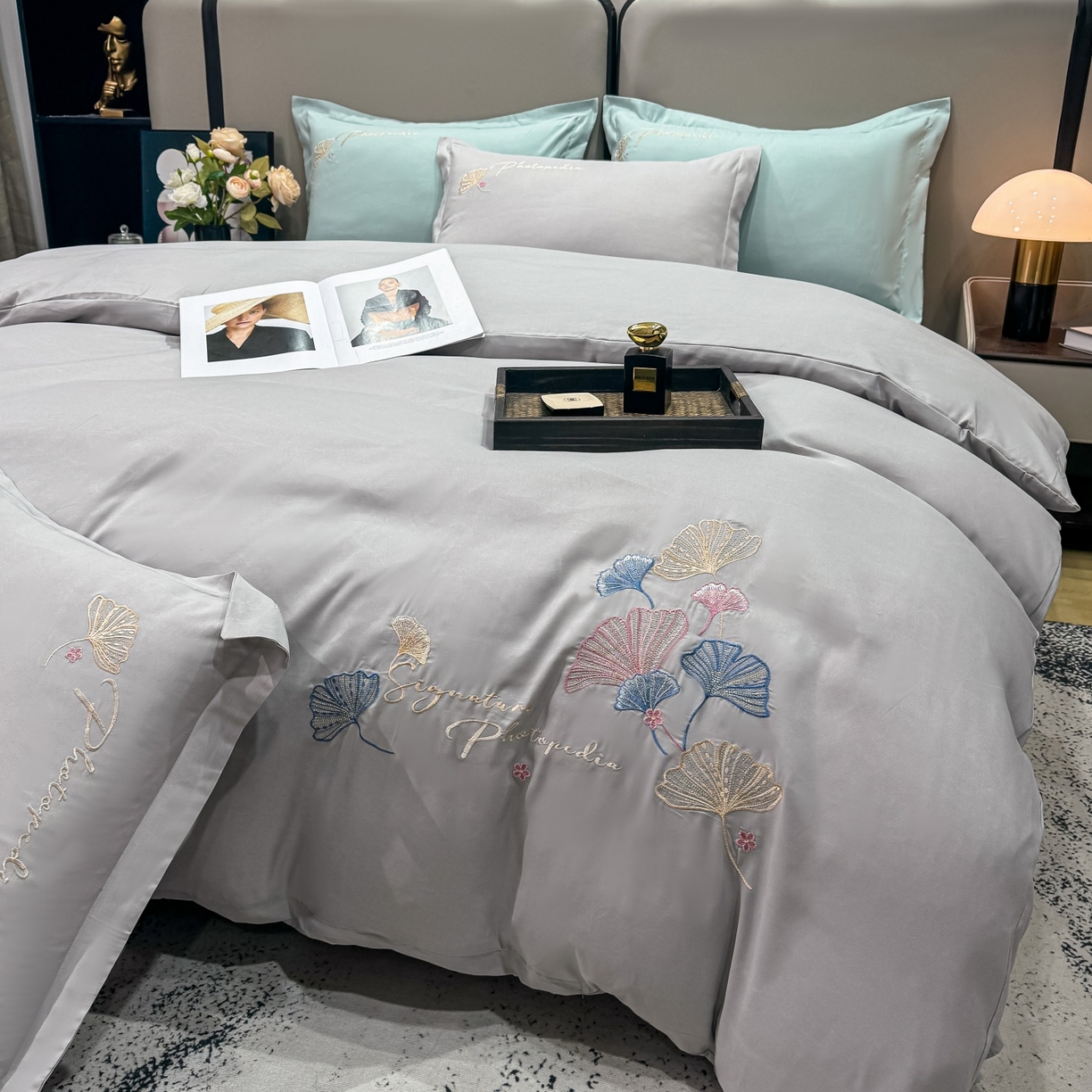 91家纺网 家纺一手货源 找家纺 悦织湾家纺 90克磨毛刺绣纯色四件套2025新款轻奢韩版公主风精致床上用品绣花亲肤水洗棉4件套 新银杏-浅灰