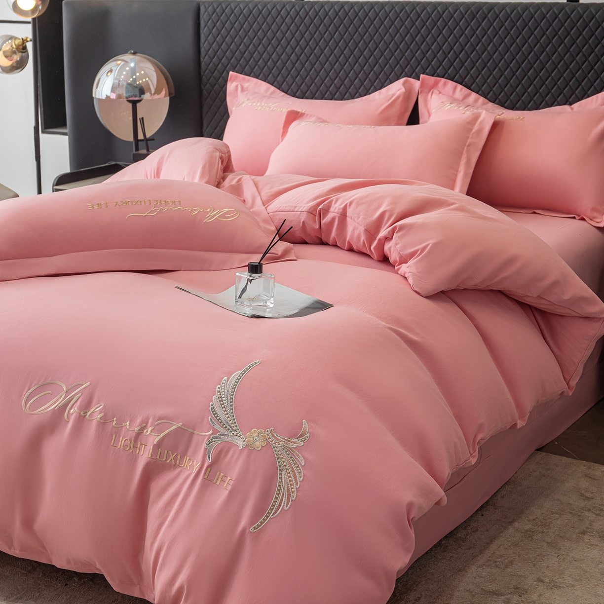 91家纺网 家纺一手货源 找家纺 悦织湾家纺 90克磨毛刺绣纯色四件套2025新款轻奢韩版公主风精致床上用品绣花亲肤水洗棉4件套 宽境-玉色