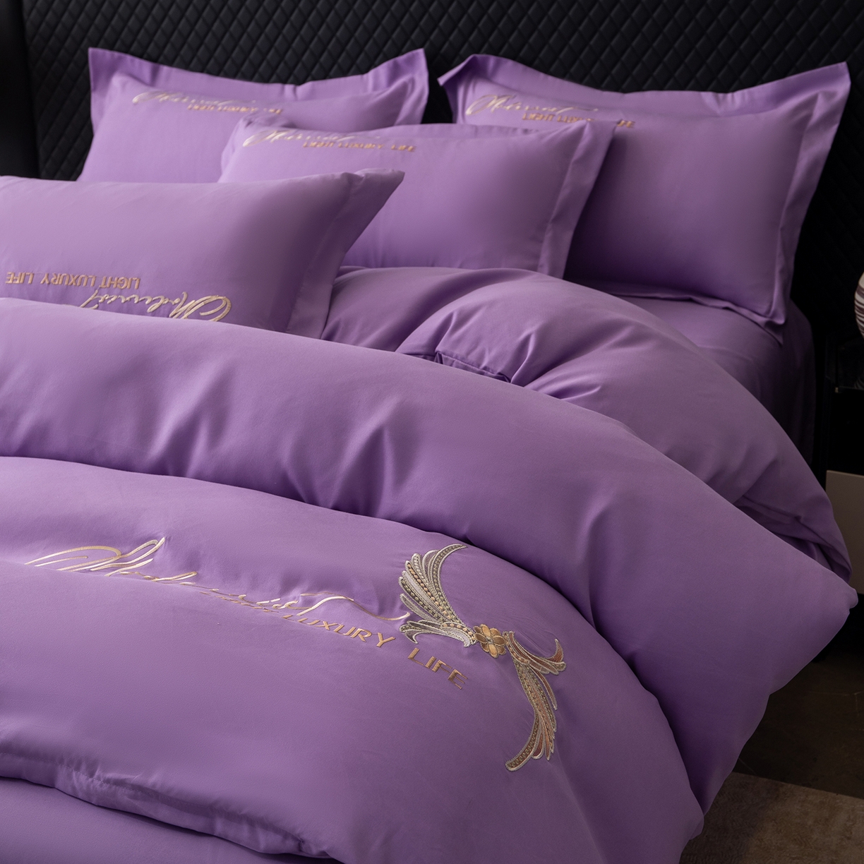 91家纺网 家纺一手货源 找家纺 悦织湾家纺 90克磨毛刺绣纯色四件套2025新款轻奢韩版公主风精致床上用品绣花亲肤水洗棉4件套 宽境-紫色