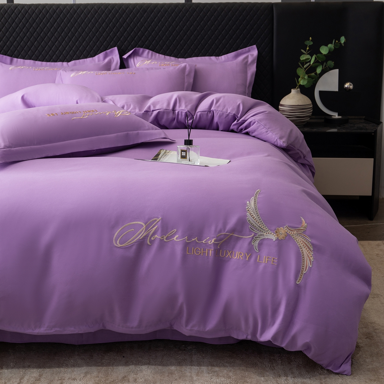 91家纺网 家纺一手货源 找家纺 悦织湾家纺 90克磨毛刺绣纯色四件套2025新款轻奢韩版公主风精致床上用品绣花亲肤水洗棉4件套 宽境-紫色