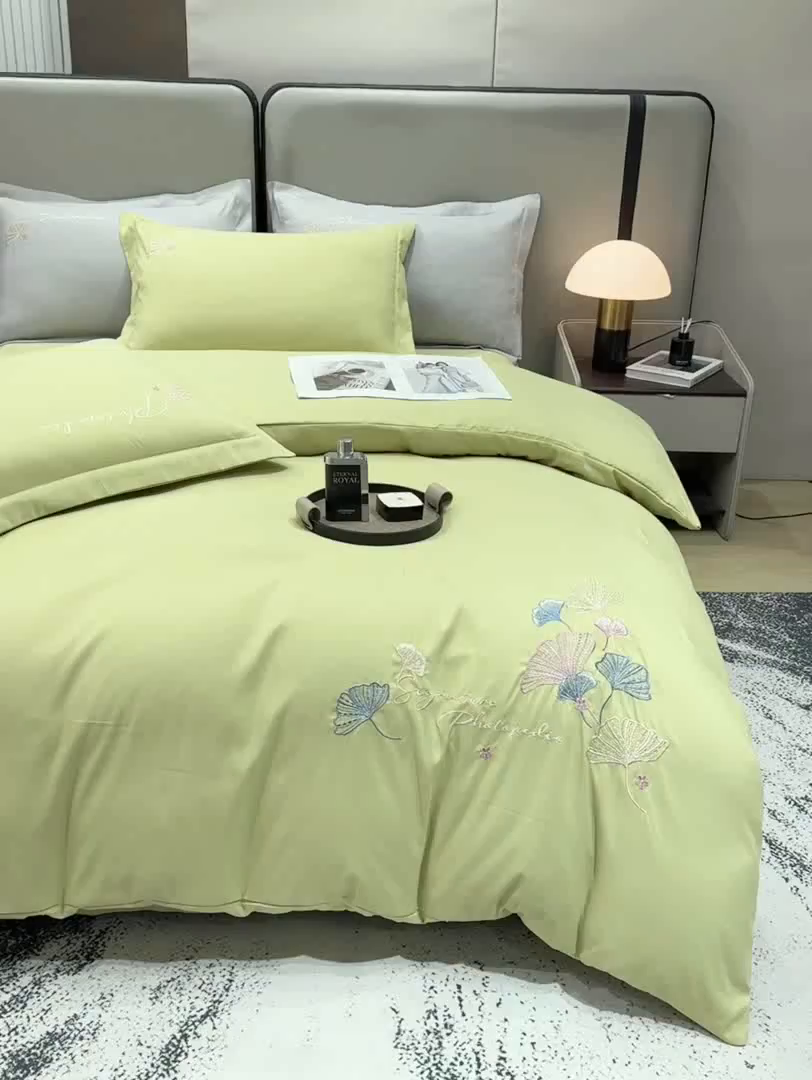 91家纺网 家纺一手货源 找家纺 悦织湾家纺 90克磨毛刺绣纯色四件套2025新款轻奢韩版公主风精致床上用品绣花亲肤水洗棉4件套 新银杏-果绿