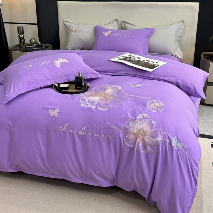 91家纺网 家纺一手货源 找家纺 悦织湾家纺 90克磨毛刺绣纯色四件套2025新款轻奢韩版公主风精致床上用品绣花亲肤水洗棉4件套 琪亚娜-紫色