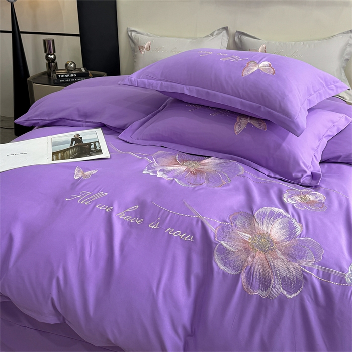 91家纺网 家纺一手货源 找家纺 悦织湾家纺 90克磨毛刺绣纯色四件套2025新款轻奢韩版公主风精致床上用品绣花亲肤水洗棉4件套 琪亚娜-紫色