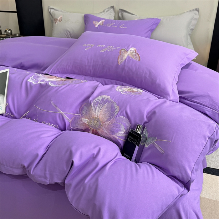 91家纺网 家纺一手货源 找家纺 悦织湾家纺 90克磨毛刺绣纯色四件套2025新款轻奢韩版公主风精致床上用品绣花亲肤水洗棉4件套 琪亚娜-紫色