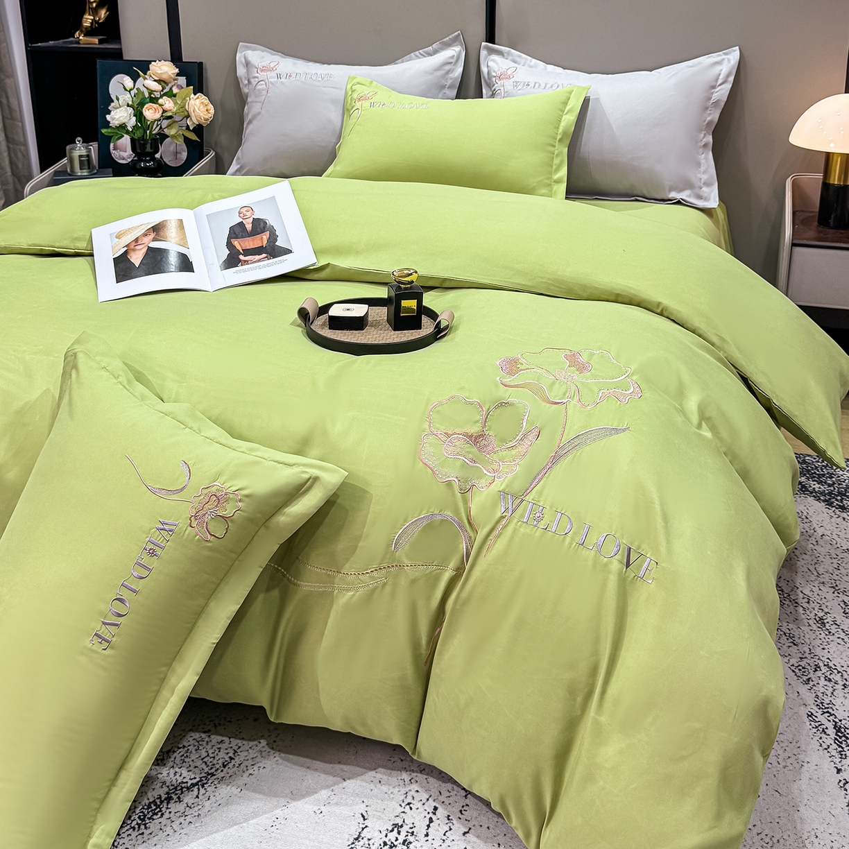 91家纺网 家纺一手货源 找家纺 悦织湾家纺 90克磨毛刺绣纯色四件套2025新款轻奢韩版公主风精致床上用品绣花亲肤水洗棉4件套 诗诺-果绿