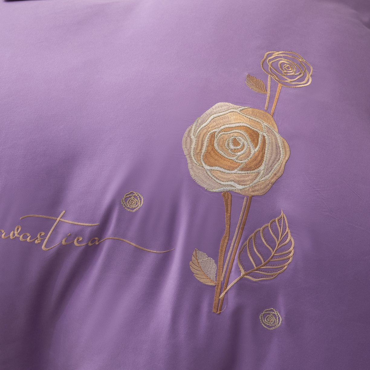 91家纺网 家纺一手货源 找家纺 悦织湾家纺 90克磨毛刺绣纯色四件套2025新款轻奢韩版公主风精致床上用品绣花亲肤水洗棉4件套 锐莎-紫色