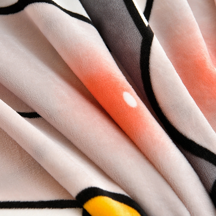 91家纺网 家纺一手货源 找家纺 硕喜 2025新款新8.5斤法莱绒四件套珊瑚牛奶金貂绒四件套床裙款 奶牛