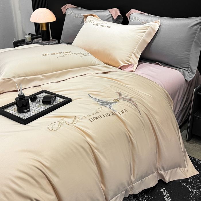 91家纺网 家纺一手货源 找家纺 悦织湾家纺 亲肤120克水洗棉磨毛刺绣纯色四件套2025新款轻奢韩版公主风精致床上用品绣花4件套 宽境香槟