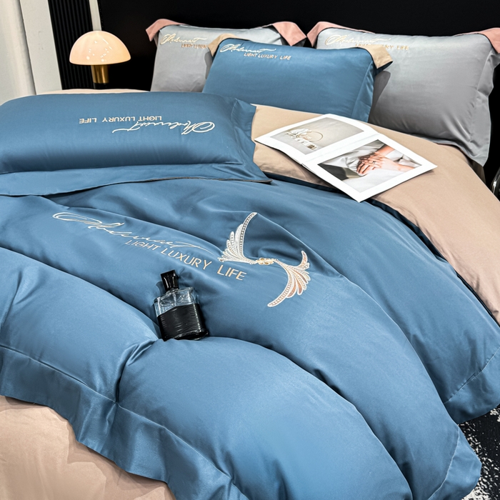 91家纺网 家纺一手货源 找家纺 悦织湾家纺 亲肤120克水洗棉磨毛刺绣纯色四件套2025新款轻奢韩版公主风精致床上用品绣花4件套 宽境宾利蓝