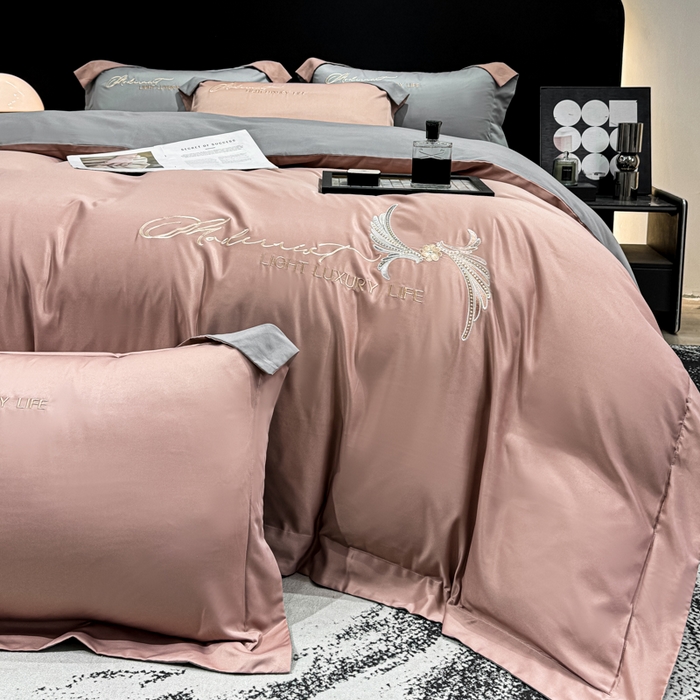 91家纺网 家纺一手货源 找家纺 悦织湾家纺 亲肤120克水洗棉磨毛刺绣纯色四件套2025新款轻奢韩版公主风精致床上用品绣花4件套 宽境豆沙