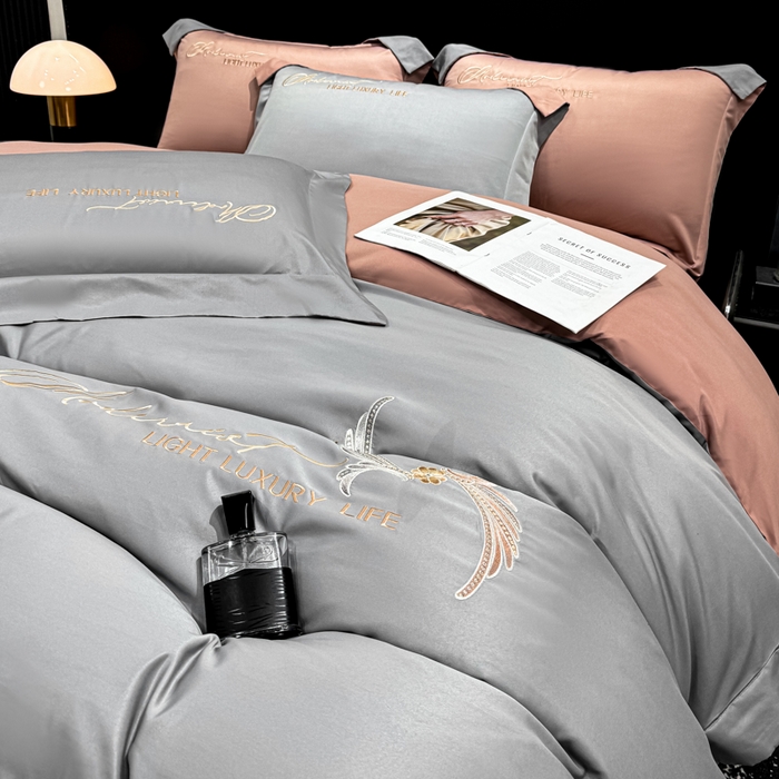 91家纺网 家纺一手货源 找家纺 悦织湾家纺 亲肤120克水洗棉磨毛刺绣纯色四件套2025新款轻奢韩版公主风精致床上用品绣花4件套 宽境灰色