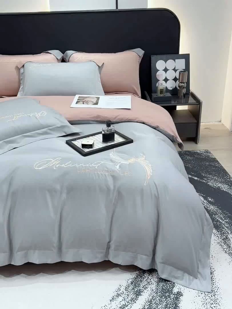 91家纺网 家纺一手货源 找家纺 悦织湾家纺 亲肤120克水洗棉磨毛刺绣纯色四件套2025新款轻奢韩版公主风精致床上用品绣花4件套 宽境灰色