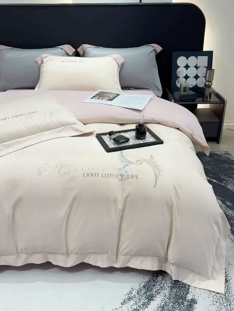 91家纺网 家纺一手货源 找家纺 悦织湾家纺 亲肤120克水洗棉磨毛刺绣纯色四件套2025新款轻奢韩版公主风精致床上用品绣花4件套 宽境香槟