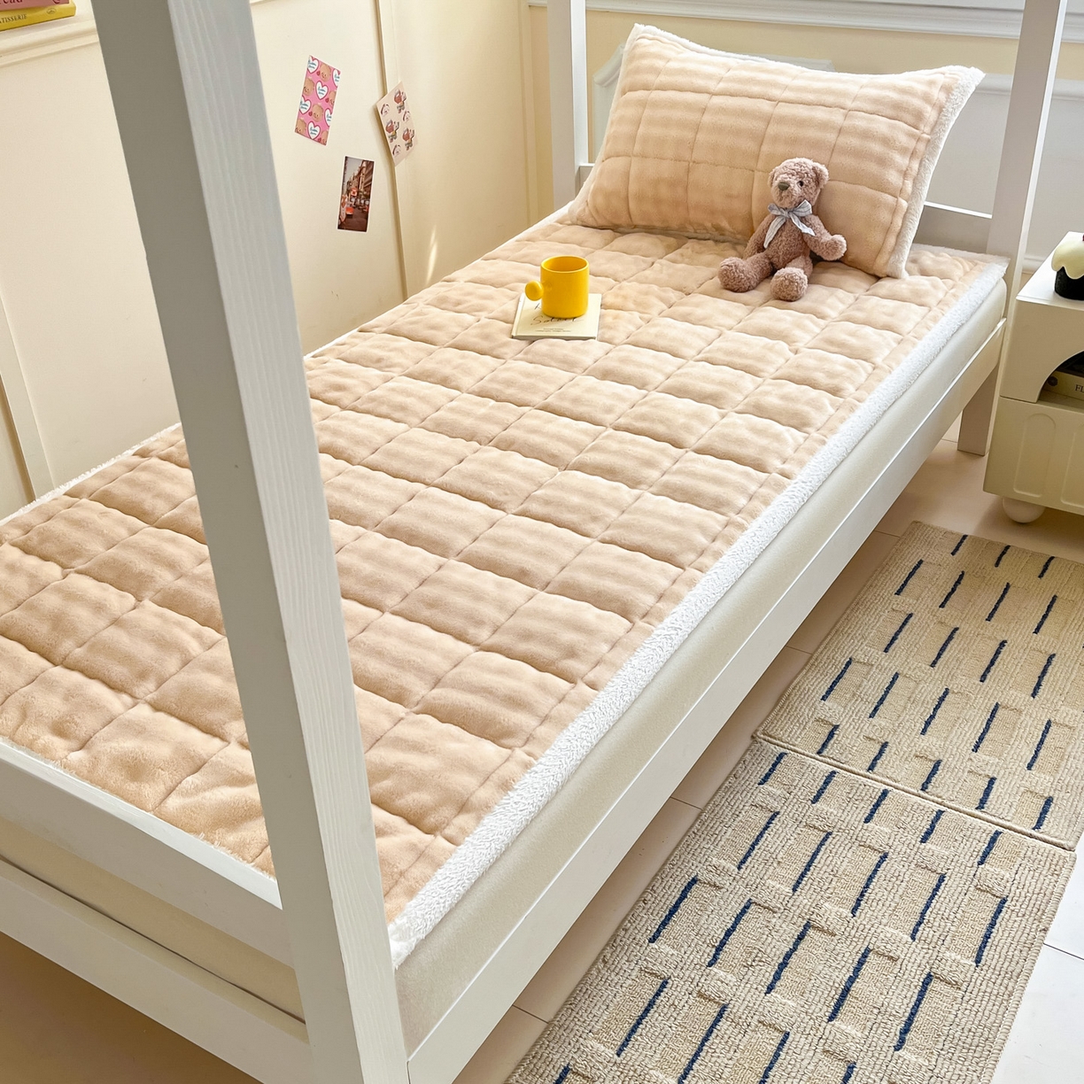 91家纺网 家纺一手货源 找家纺 缦吉 2025新款泡泡兔毛牛奶绒床垫 冬日奶咖（全网最低）