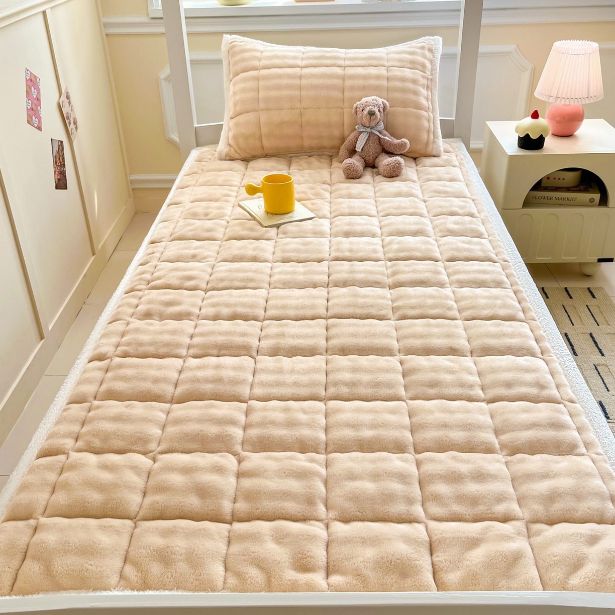 91家纺网 家纺一手货源 找家纺 缦吉 2025新款泡泡兔毛牛奶绒床垫 冬日奶咖（全网最低）