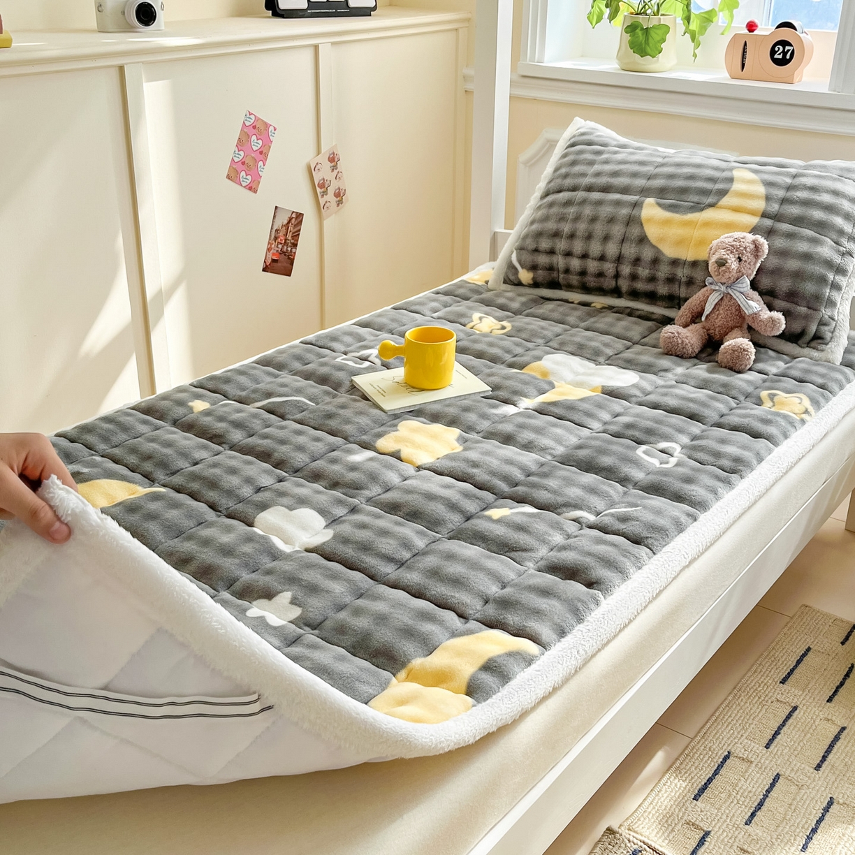 91家纺网 家纺一手货源 找家纺 缦吉 2025新款泡泡兔毛牛奶绒床垫 繁星满天（全网最低）