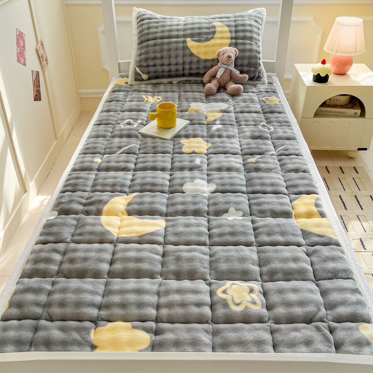 91家纺网 家纺一手货源 找家纺 缦吉 2025新款泡泡兔毛牛奶绒床垫 繁星满天（全网最低）