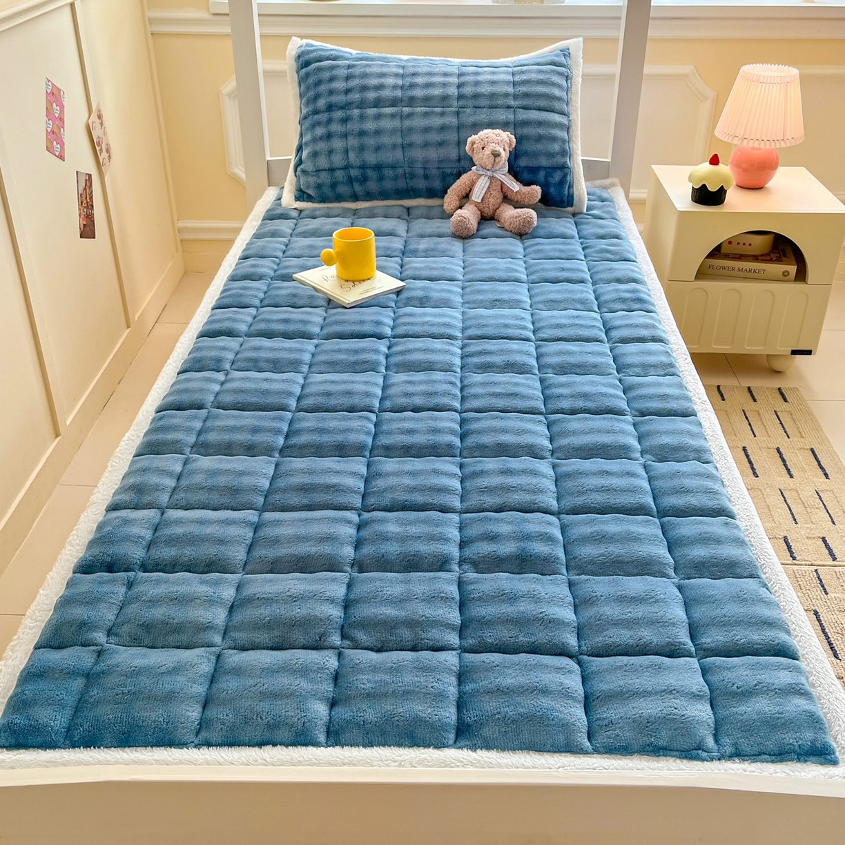 91家纺网 家纺一手货源 找家纺 缦吉 2025新款泡泡兔毛牛奶绒床垫 深海蓝色（全网最低）
