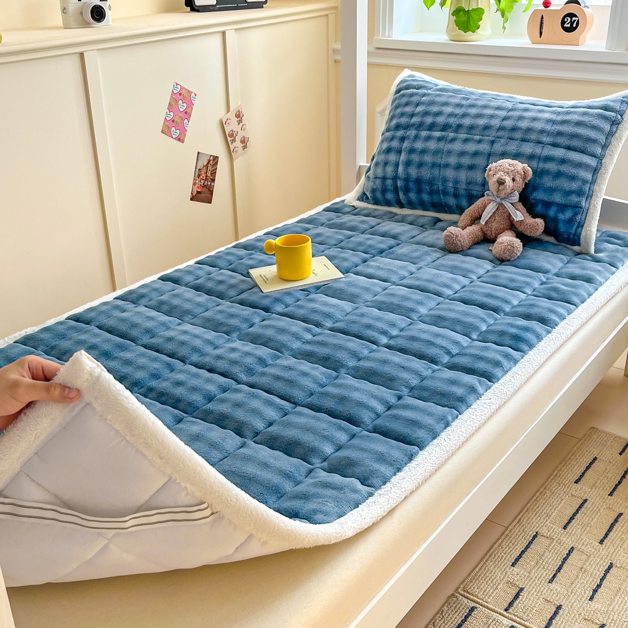 91家纺网 家纺一手货源 找家纺 缦吉 2025新款泡泡兔毛牛奶绒床垫 深海蓝色（全网最低）