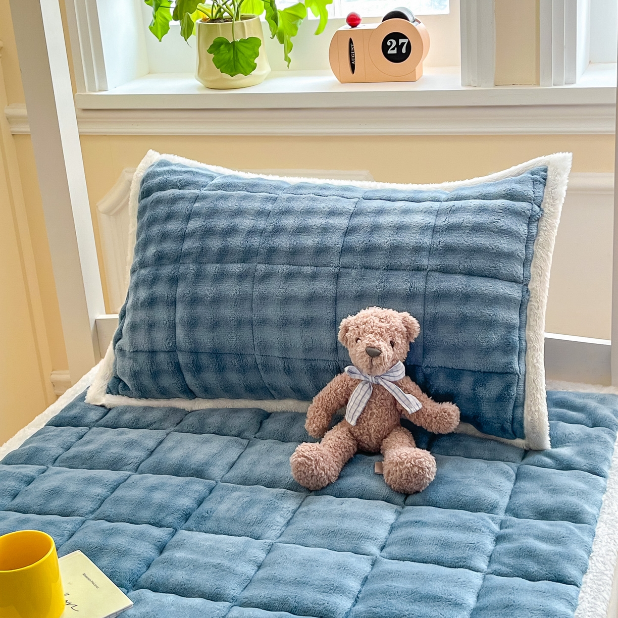 91家纺网 家纺一手货源 找家纺 缦吉 2025新款泡泡兔毛牛奶绒床垫 深海蓝色（全网最低）