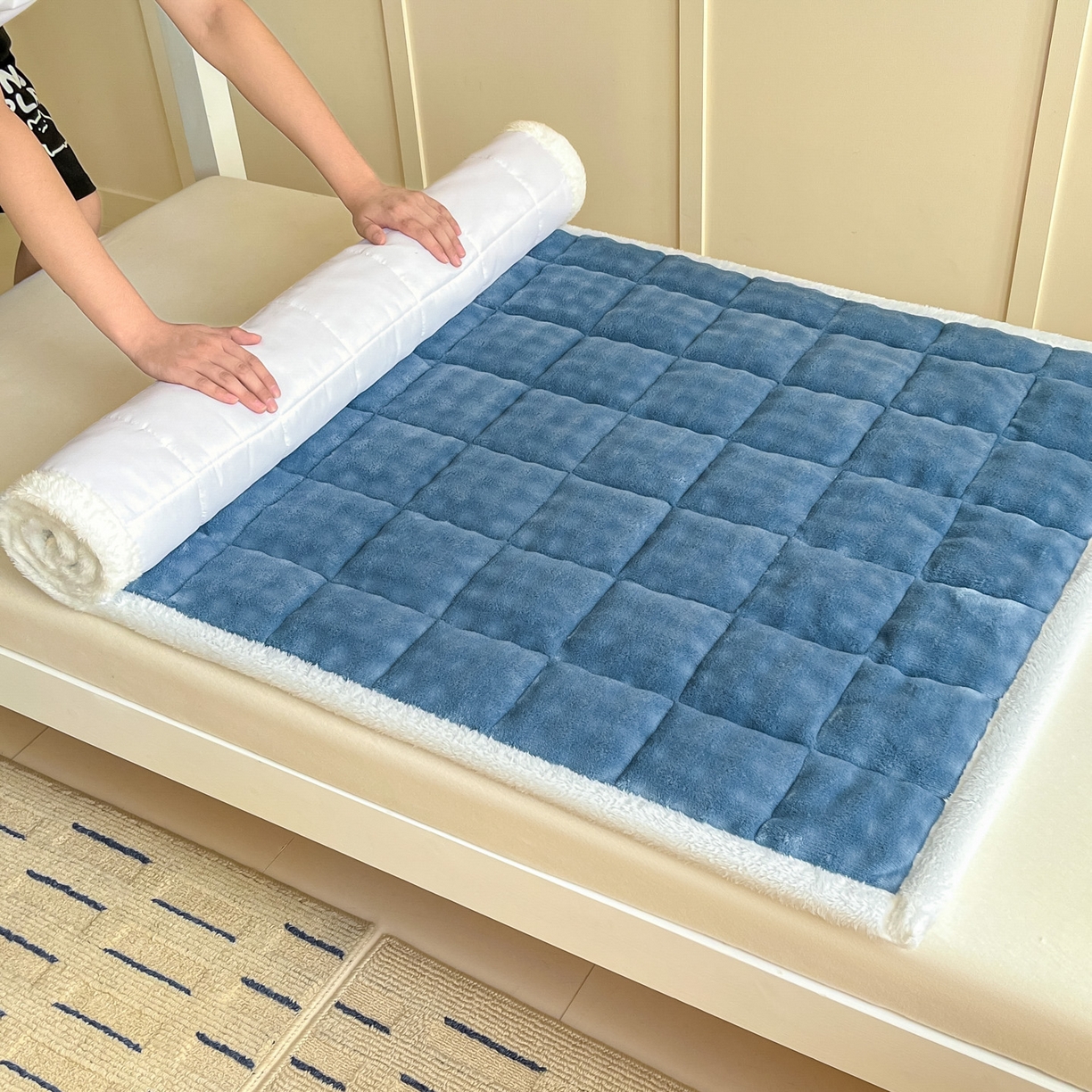 91家纺网 家纺一手货源 找家纺 缦吉 2025新款泡泡兔毛牛奶绒床垫 深海蓝色（全网最低）