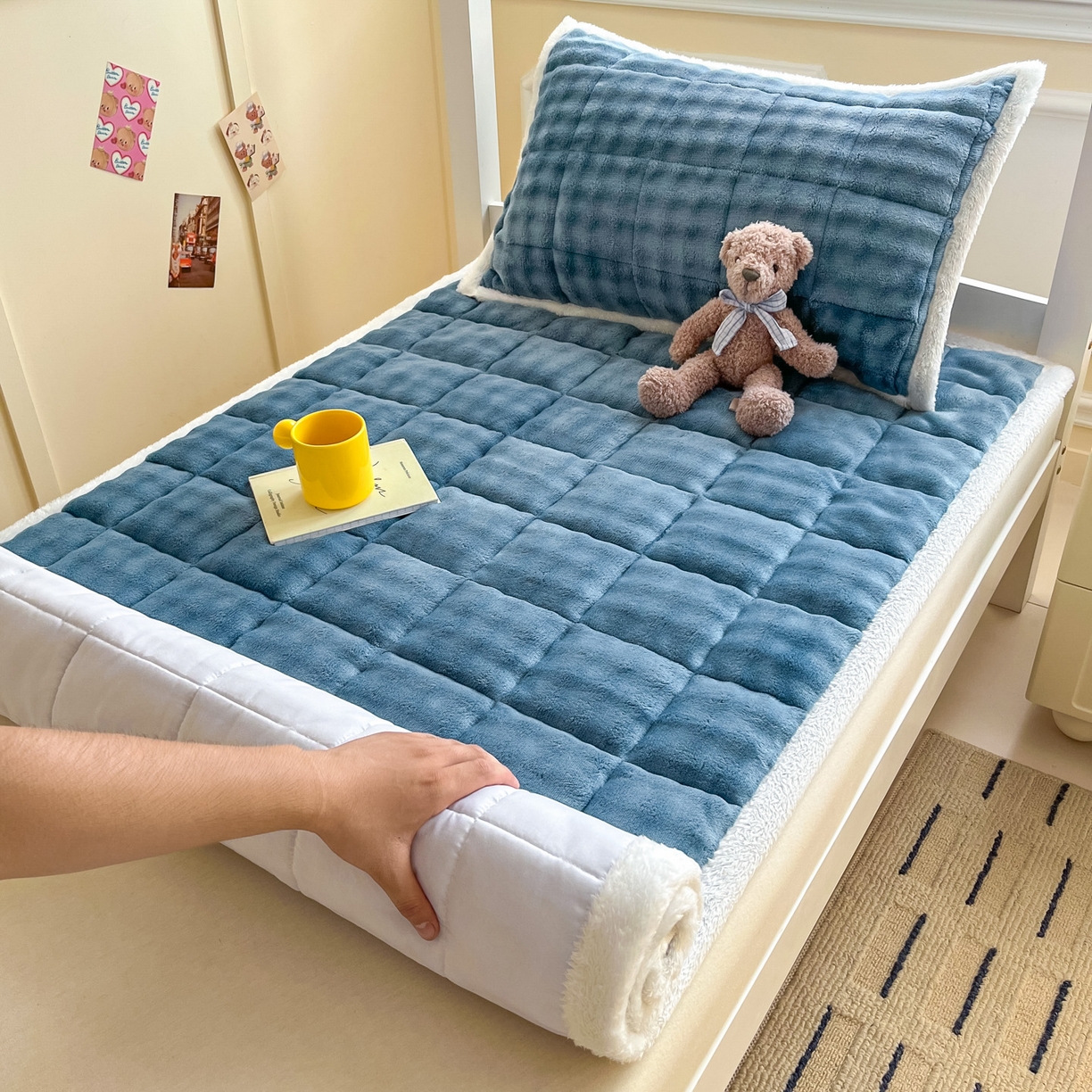 91家纺网 家纺一手货源 找家纺 缦吉 2025新款泡泡兔毛牛奶绒床垫 深海蓝色（全网最低）