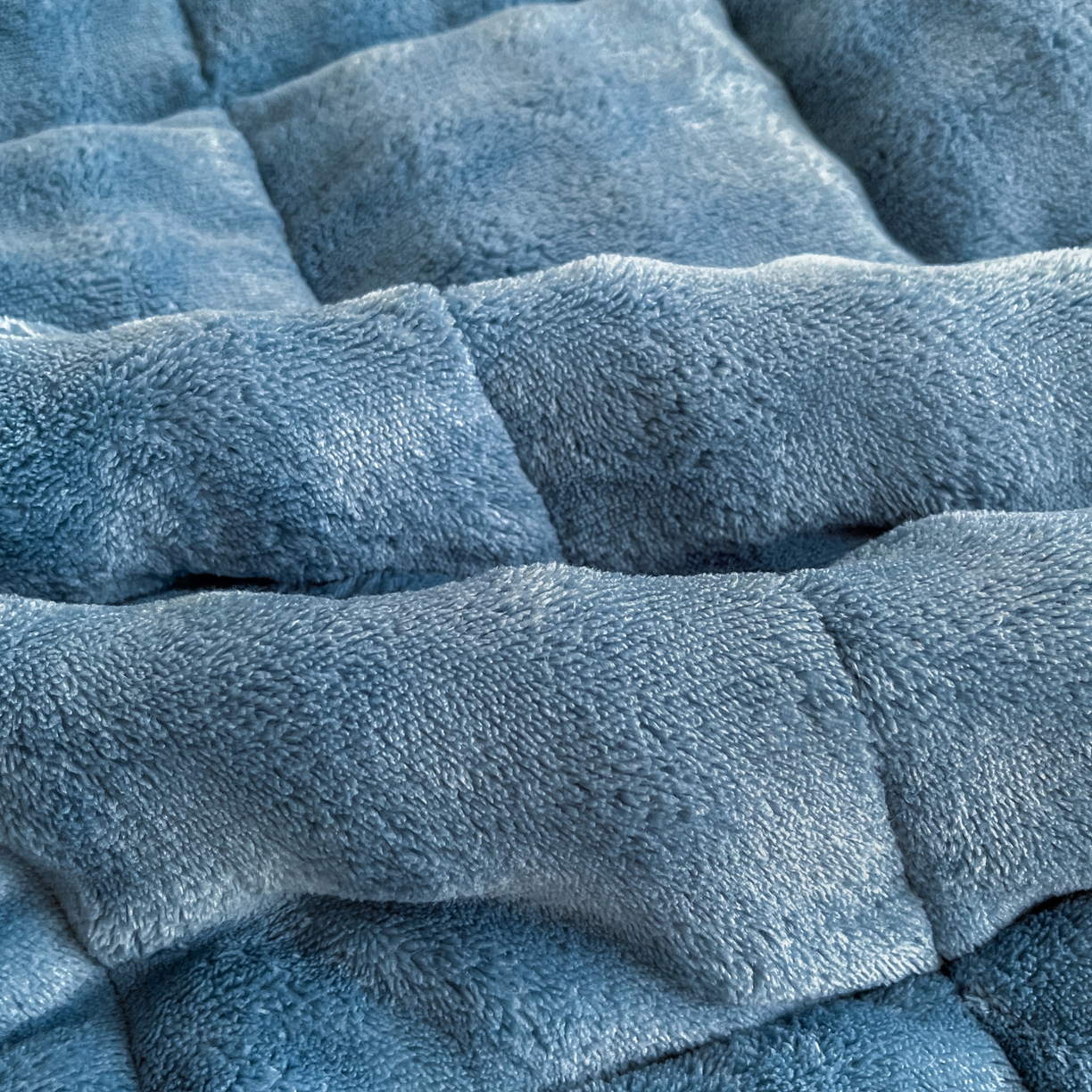 91家纺网 家纺一手货源 找家纺 缦吉 2025新款泡泡兔毛牛奶绒床垫 深海蓝色（全网最低）