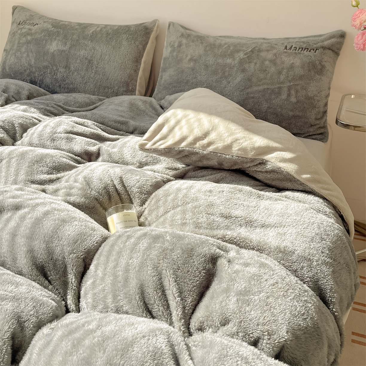 91家纺网 家纺一手货源 找家纺 （总）梦幻之城 2025新款牛奶绒刺绣四件套-凯勒系列B款