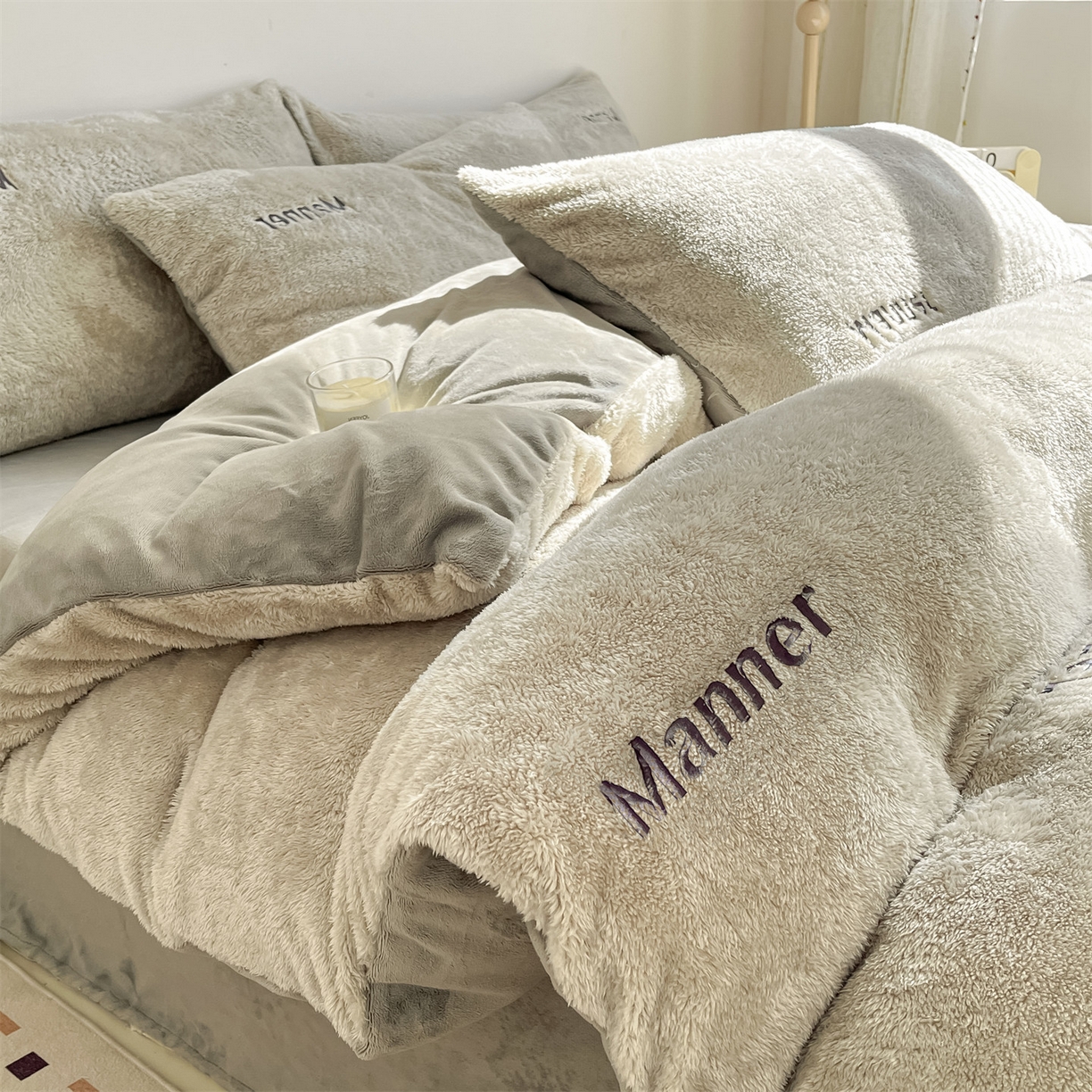 梦幻之城 2025新款牛奶绒刺绣四件套-凯勒系列B款 凯勒-香草灰+经典灰