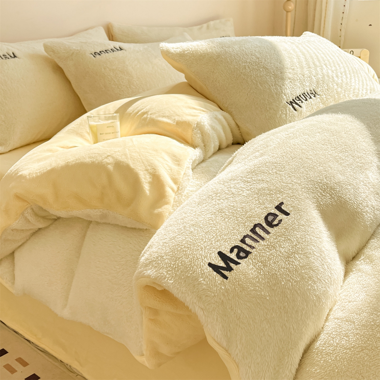 梦幻之城 2025新款牛奶绒刺绣四件套-凯勒系列B款 凯勒-奶芋色+暖黄