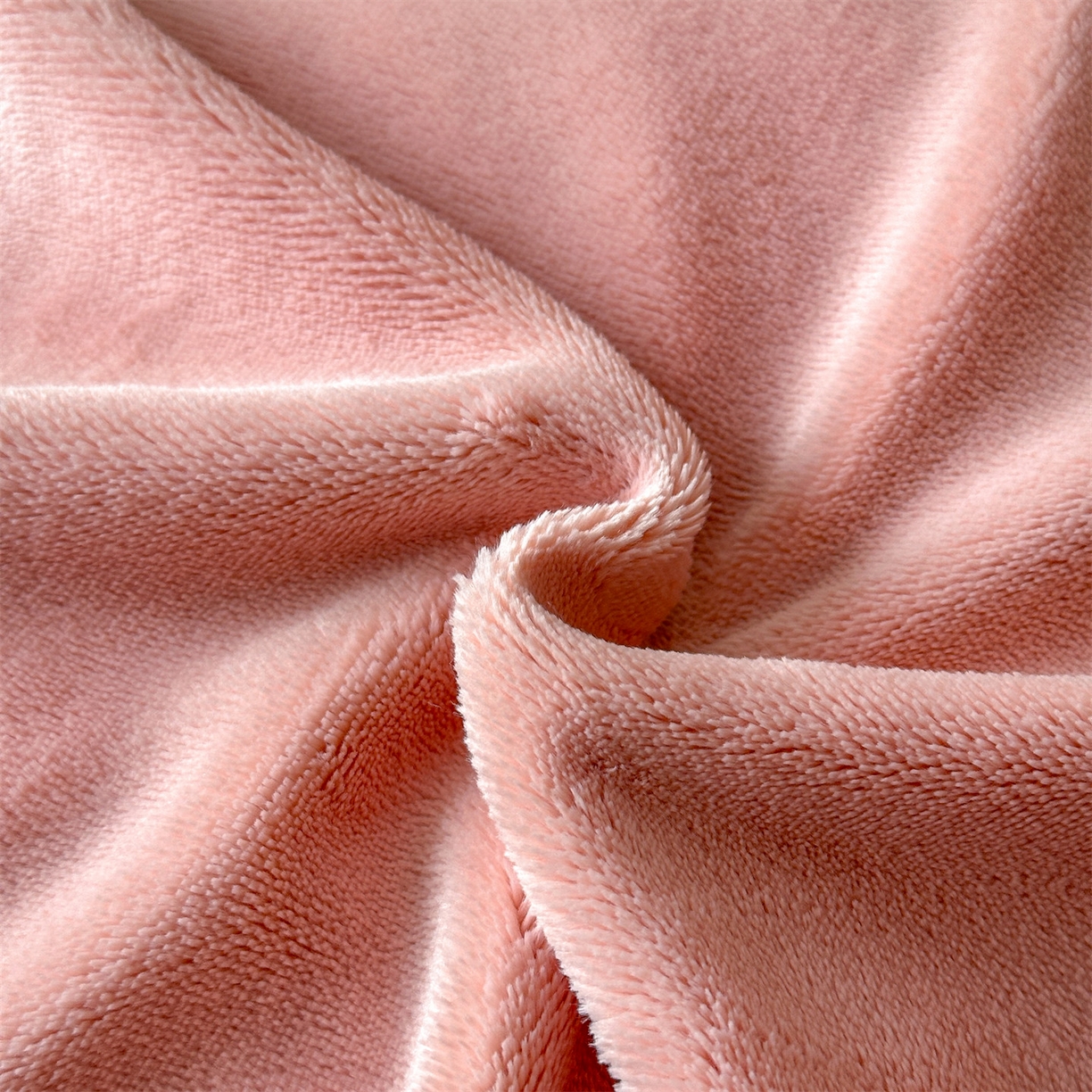 91家纺网 家纺一手货源 找家纺 （总）梦幻之城 2025新款牛奶绒刺绣款四件套-苏缦