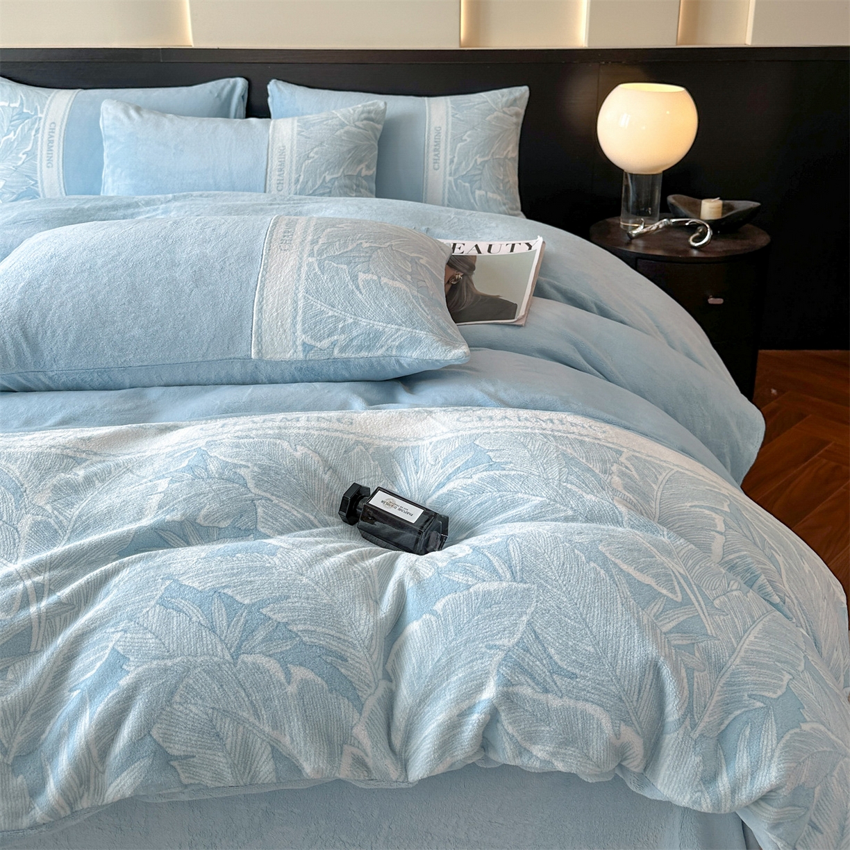 91家纺网 家纺一手货源 找家纺 梦幻之城 2025新款牛奶绒刺绣款四件套-苏缦 天空蓝