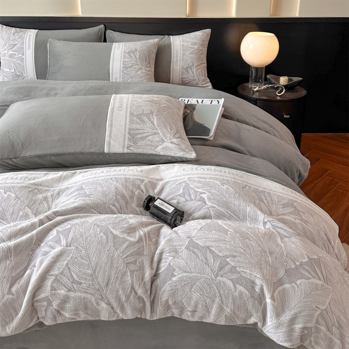 91家纺网 家纺一手货源 找家纺 梦幻之城 2025新款牛奶绒刺绣款四件套-苏缦 经典灰