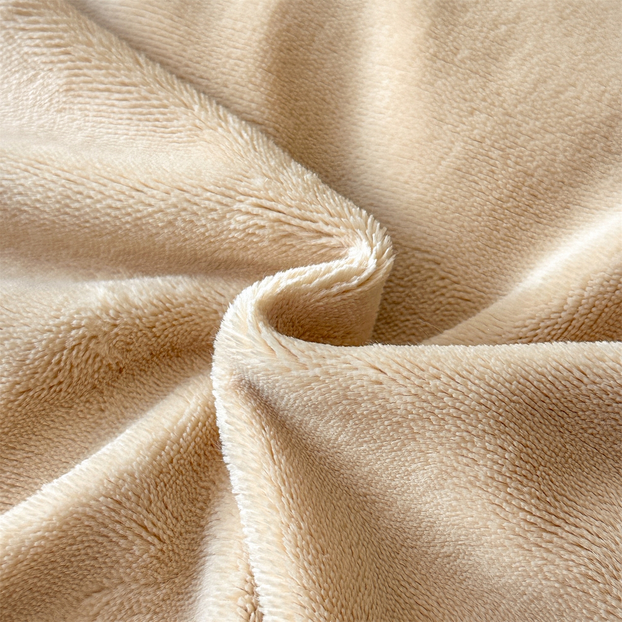 91家纺网 家纺一手货源 找家纺 梦幻之城 2025新款牛奶绒刺绣款四件套-苏缦 香槟色