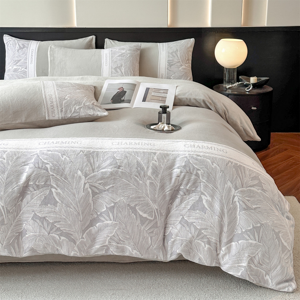 91家纺网 家纺一手货源 找家纺 梦幻之城 2025新款牛奶绒刺绣款四件套-苏缦 香草灰