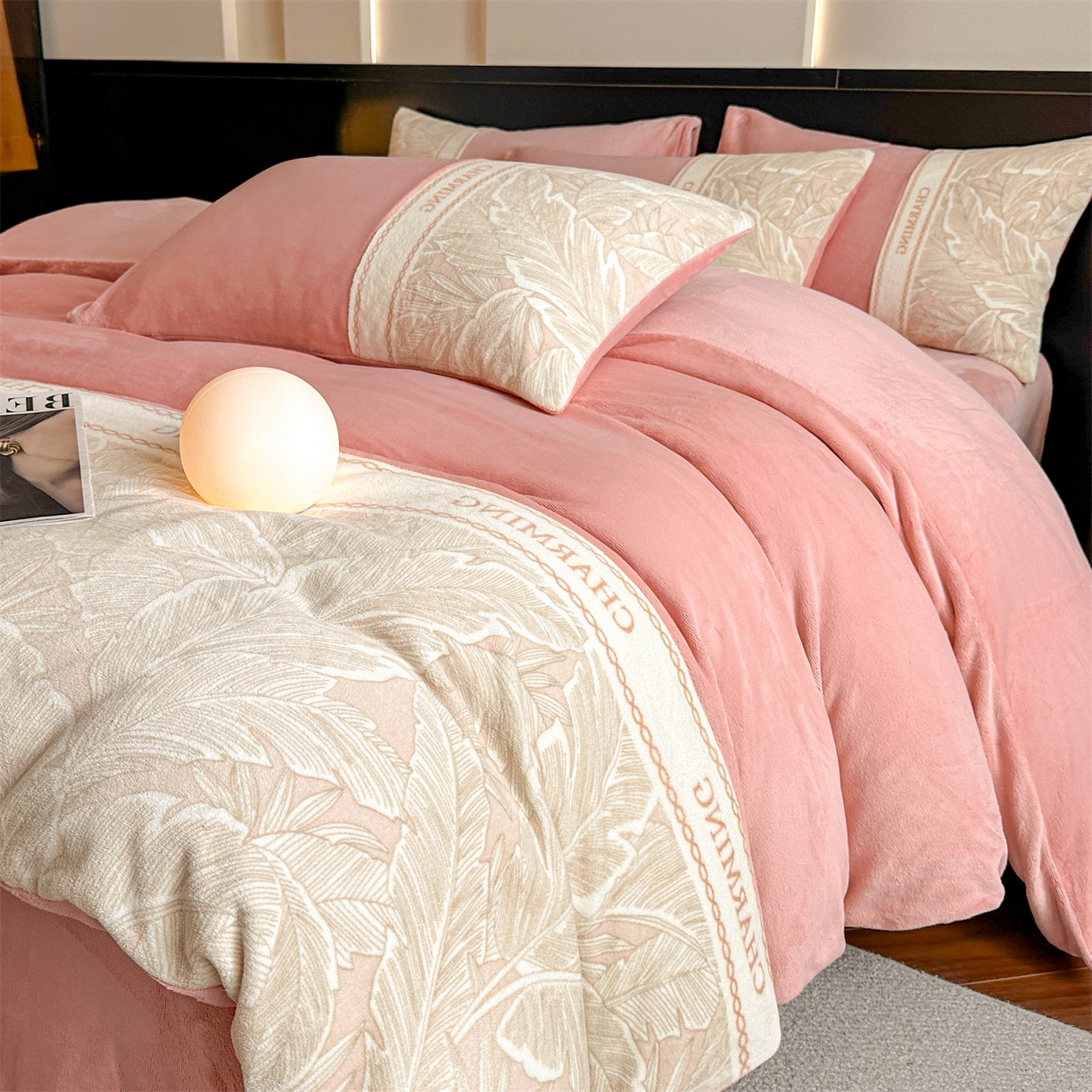 91家纺网 家纺一手货源 找家纺 梦幻之城 2025新款牛奶绒刺绣款四件套-苏缦 苏缦-橙意粉