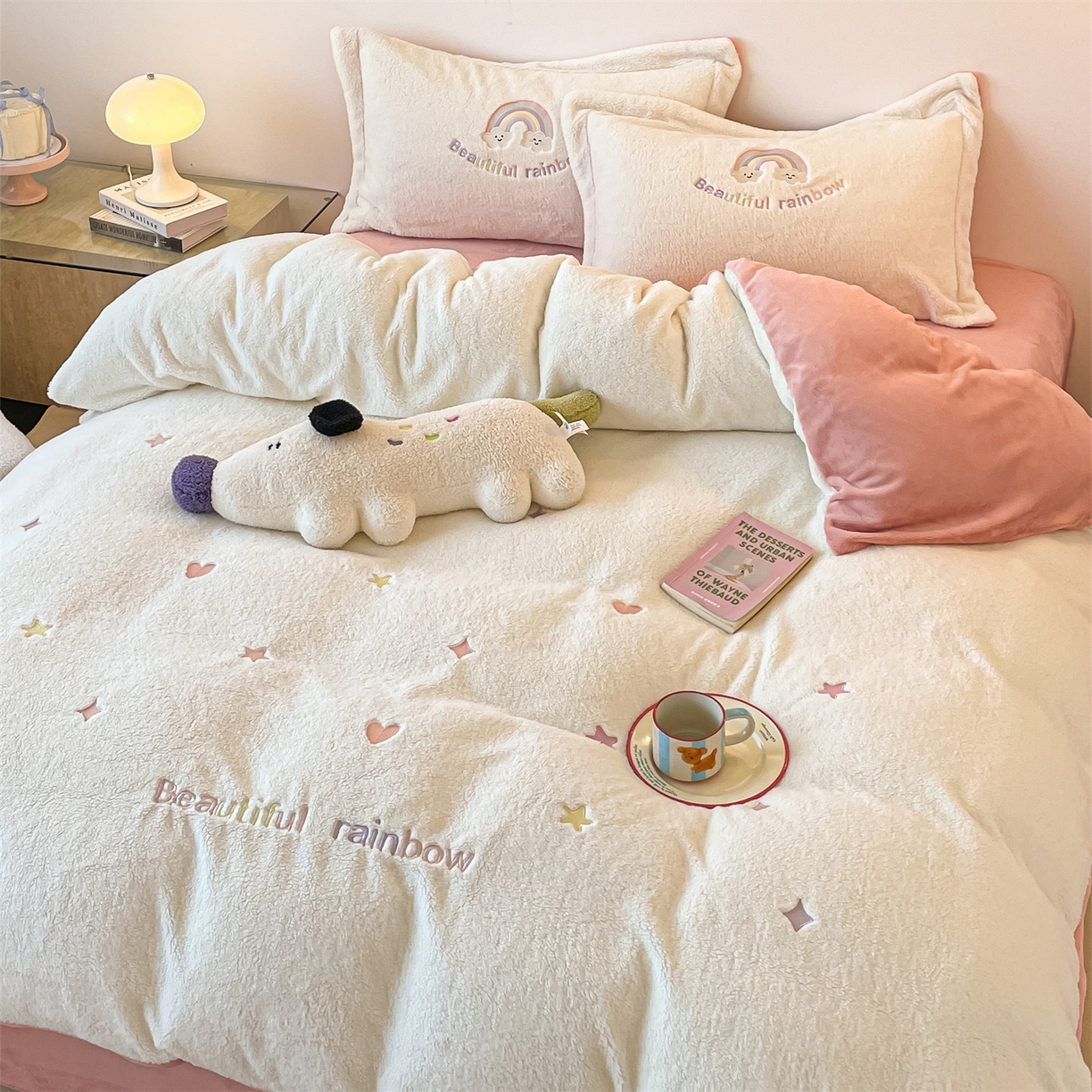 91家纺网 家纺一手货源 找家纺 （总）梦幻之城 2025新款牛奶绒四件套洛可可-朵绒系列