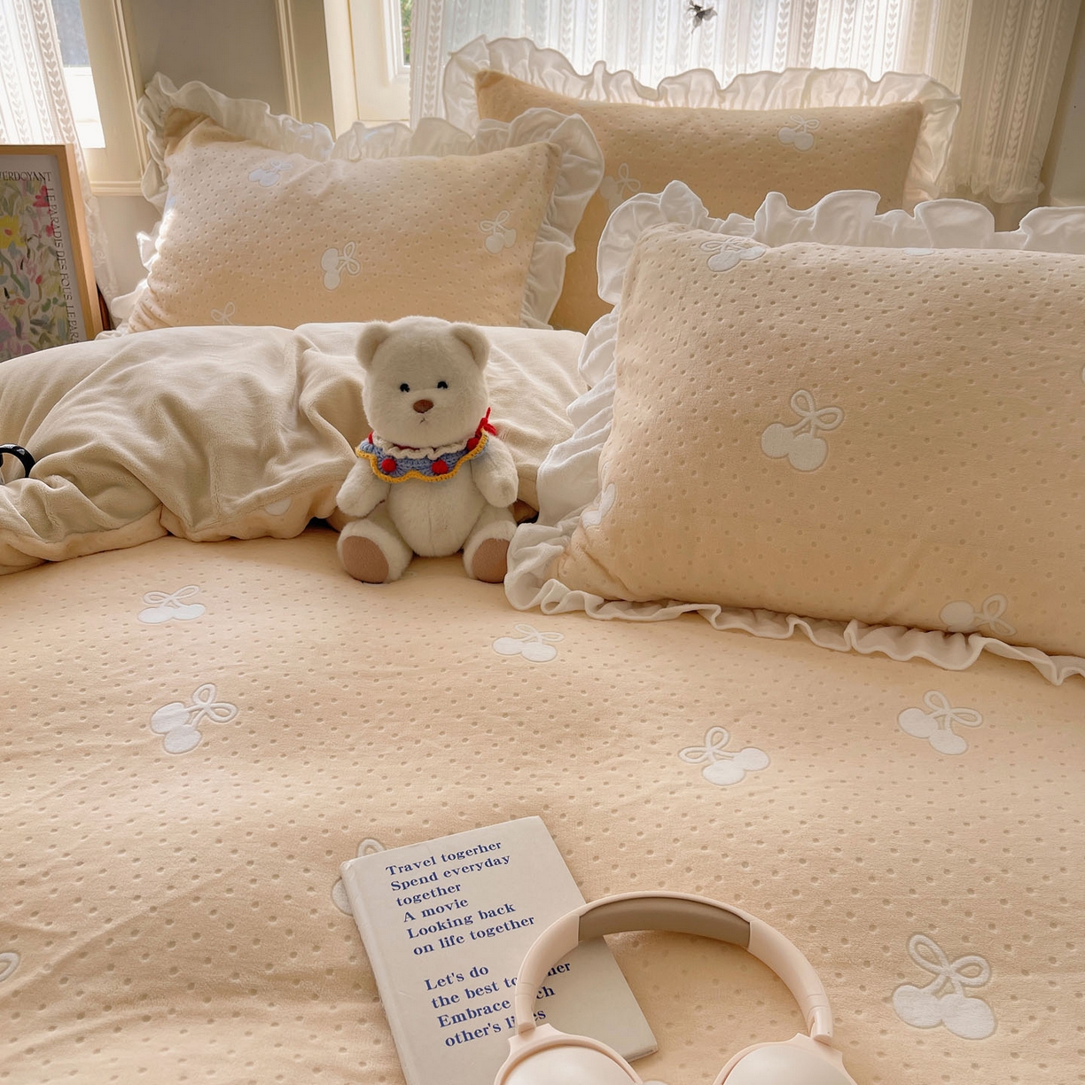 91家纺网 家纺一手货源 找家纺 （总）三朵家纺 2025新款韩系花边雕花绒牛奶绒法莱绒四件套