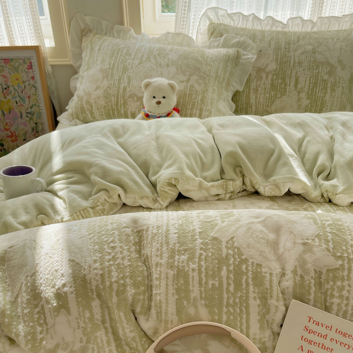 91家纺网 家纺一手货源 找家纺 三朵家纺 2025新款韩系花边雕花绒牛奶绒法莱绒四件套 绿野仙踪