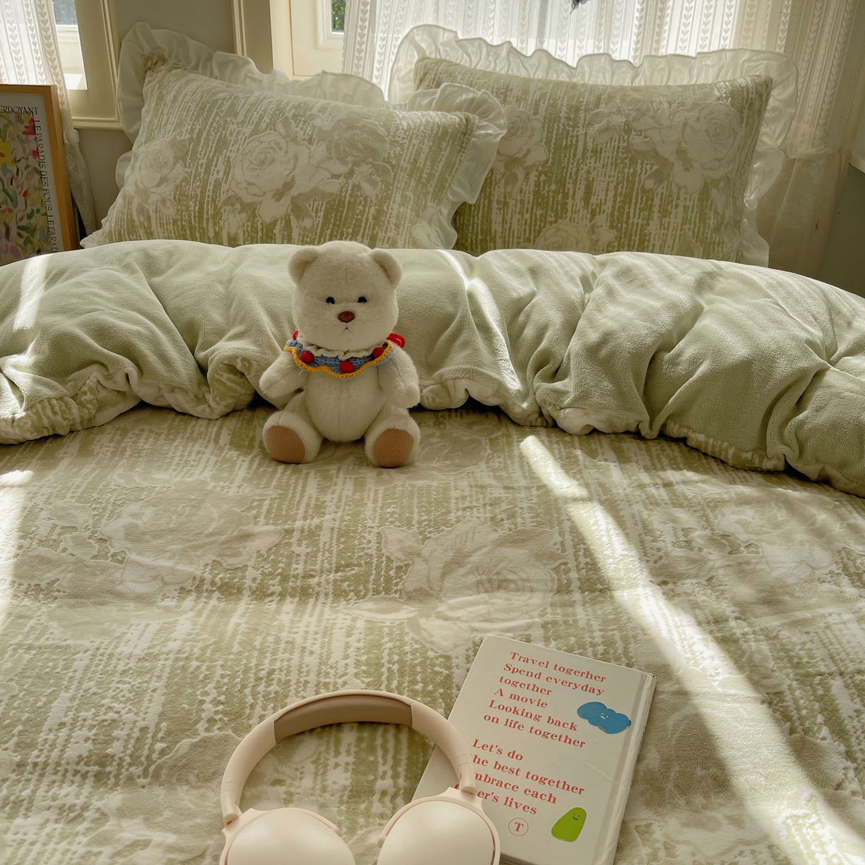 91家纺网 家纺一手货源 找家纺 三朵家纺 2025新款韩系花边雕花绒牛奶绒法莱绒四件套 绿野仙踪