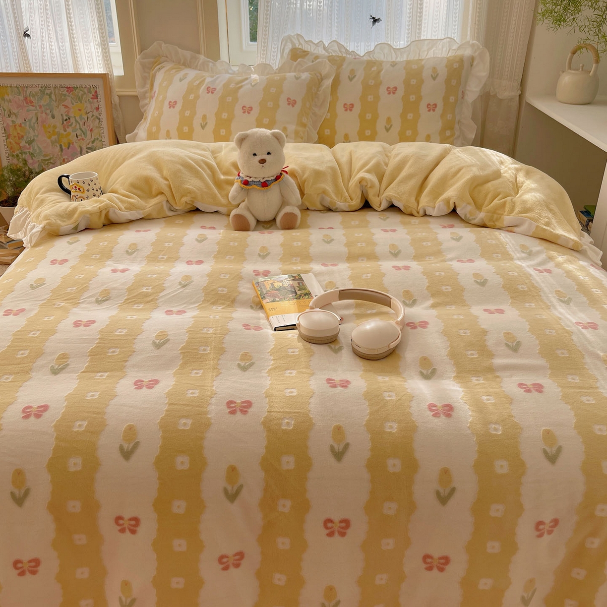 91家纺网 家纺一手货源 找家纺 三朵家纺 2025新款韩系花边雕花绒牛奶绒法莱绒四件套 恋花小经黄