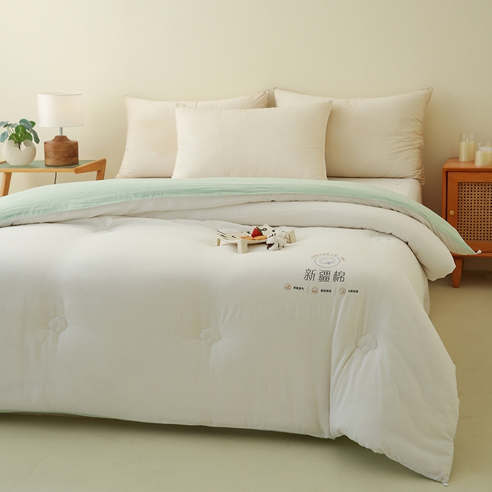 91家纺网 家纺一手货源 找家纺 爱诗诺家纺 2025新款拼色无印风新疆棉花被春秋被夏被四季被被子被芯 白+绿