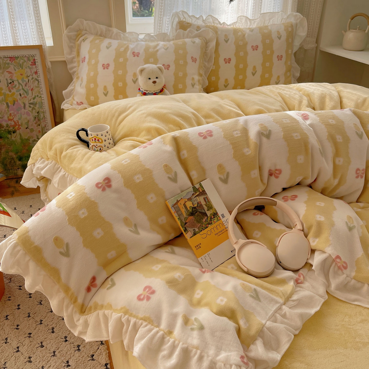 91家纺网 家纺一手货源 找家纺 三朵家纺 2025新款韩系花边雕花绒牛奶绒法莱绒四件套 恋花小经黄