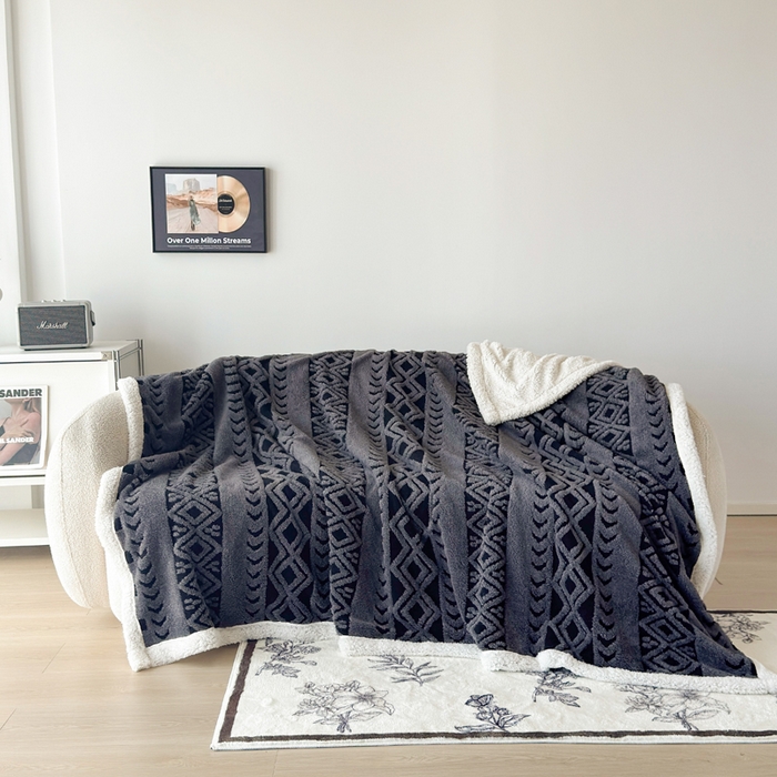 91家纺网 家纺一手货源 找家纺 （总）卡琪曼 2025新款阳离子提花羊羔绒毛毯盖毯毯子