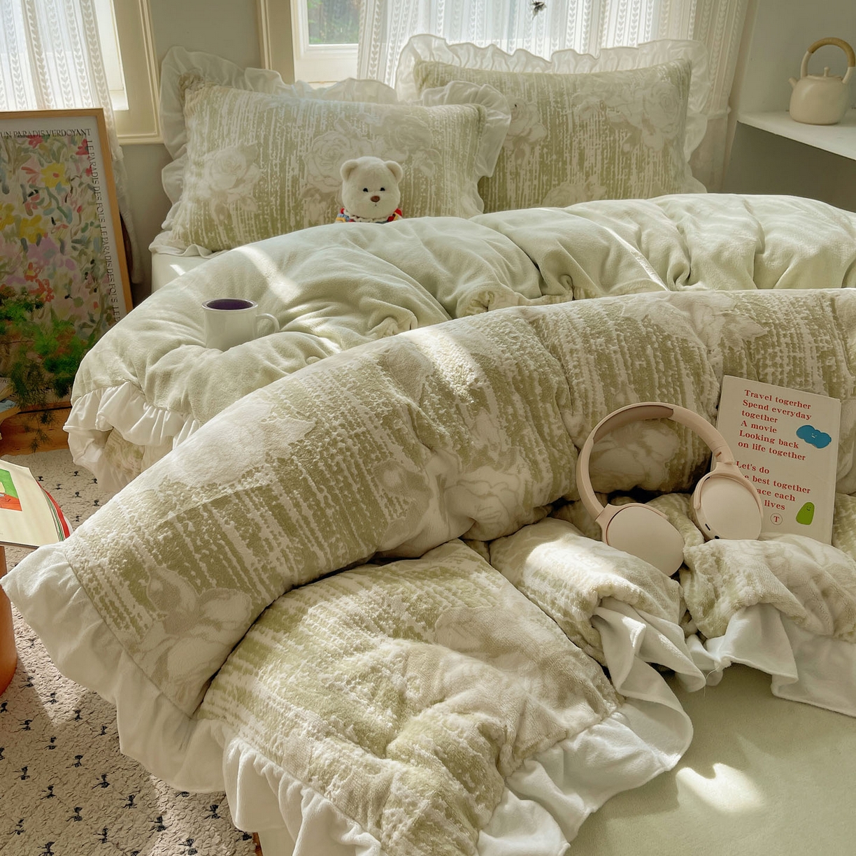 91家纺网 家纺一手货源 找家纺 三朵家纺 2025新款韩系花边雕花绒牛奶绒法莱绒四件套 绿野仙踪