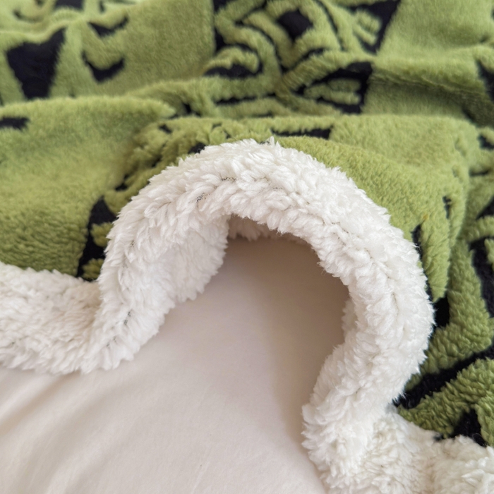 91家纺网 家纺一手货源 找家纺 卡琪曼 2025新款阳离子提花羊羔绒毛毯盖毯毯子 军绿