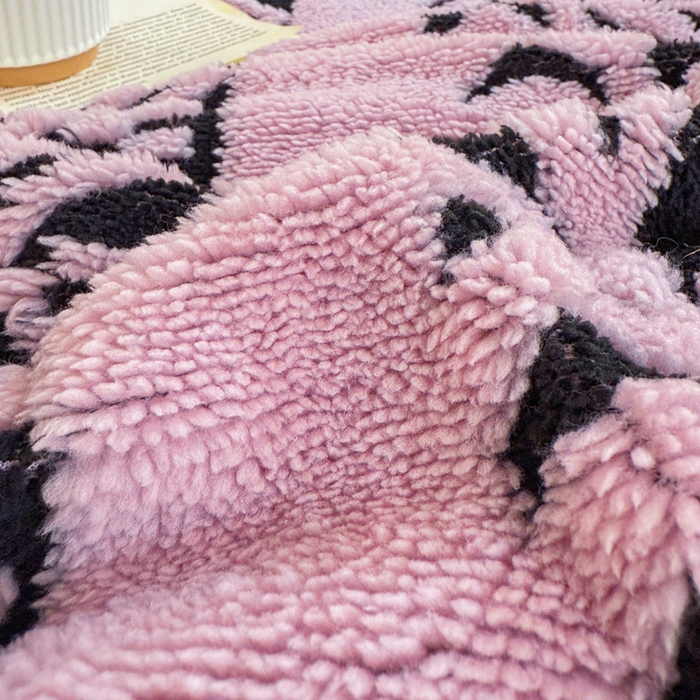 91家纺网 家纺一手货源 找家纺 卡琪曼 2025新款阳离子提花羊羔绒毛毯盖毯毯子 浅紫色