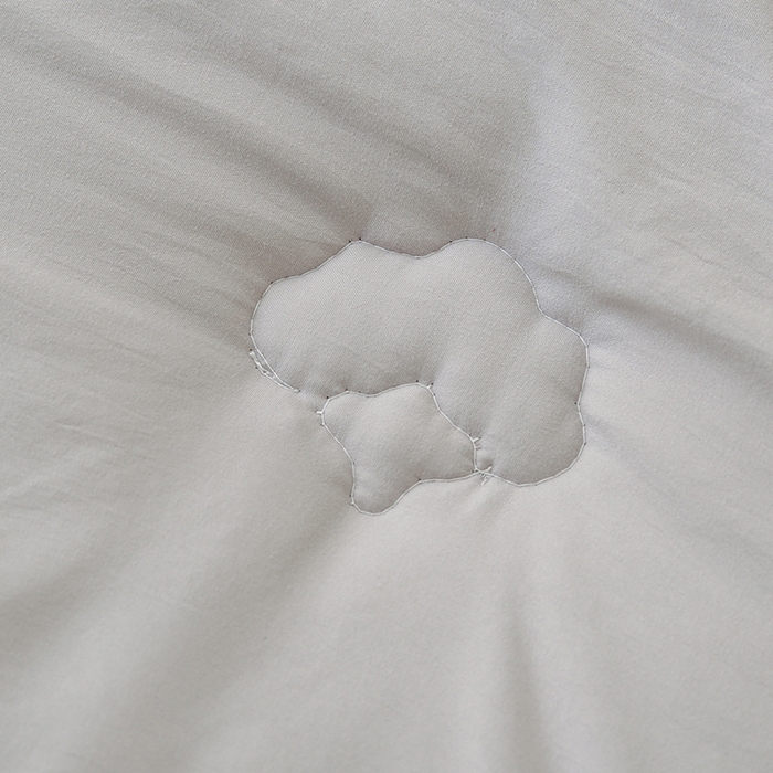 91家纺网 家纺一手货源 找家纺 爱诗诺家纺 2025新款拼色无印风新疆棉花被春秋被夏被四季被被子被芯 灰色